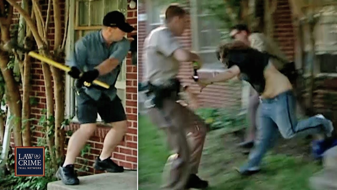 'Open the Door!': Bondsman Uses a Sledgehammer to Arrest a Woman on Probation (COPS)