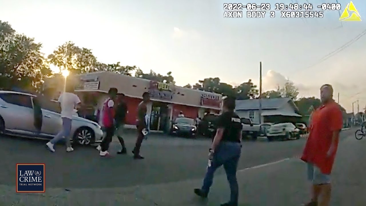 Little B*tch Boy: Florida Cop Taunts and Curses at Bystanders, Brags About Flying Knee Kick