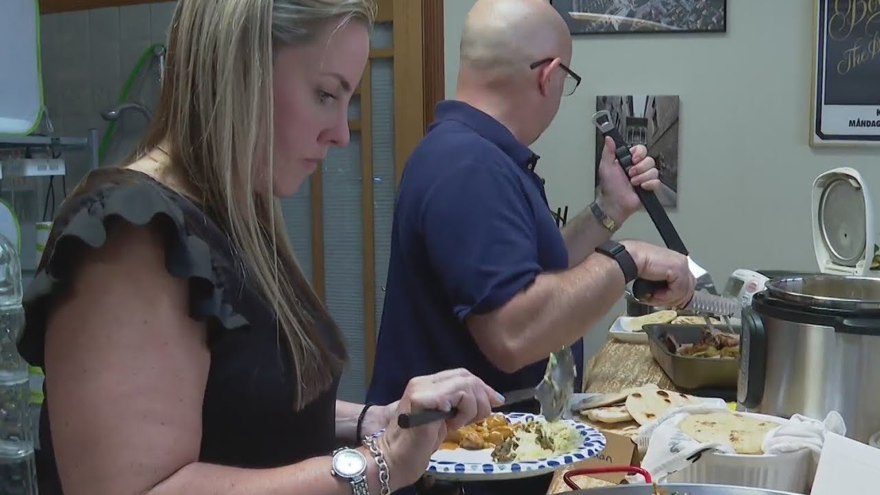 Suburban Chicago neighbors become friends over international food