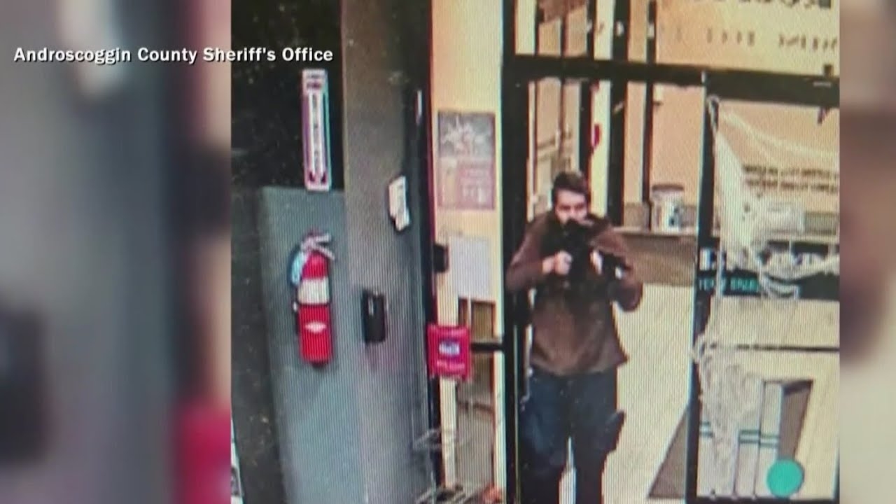 CBS News Chicago: At least 16 killed in mass shootings in Lewiston, Maine