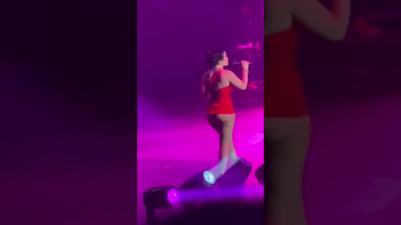 She kinda looks uncomfortable in that dress#shorts #liveperformance #icespice #fyp #shorts