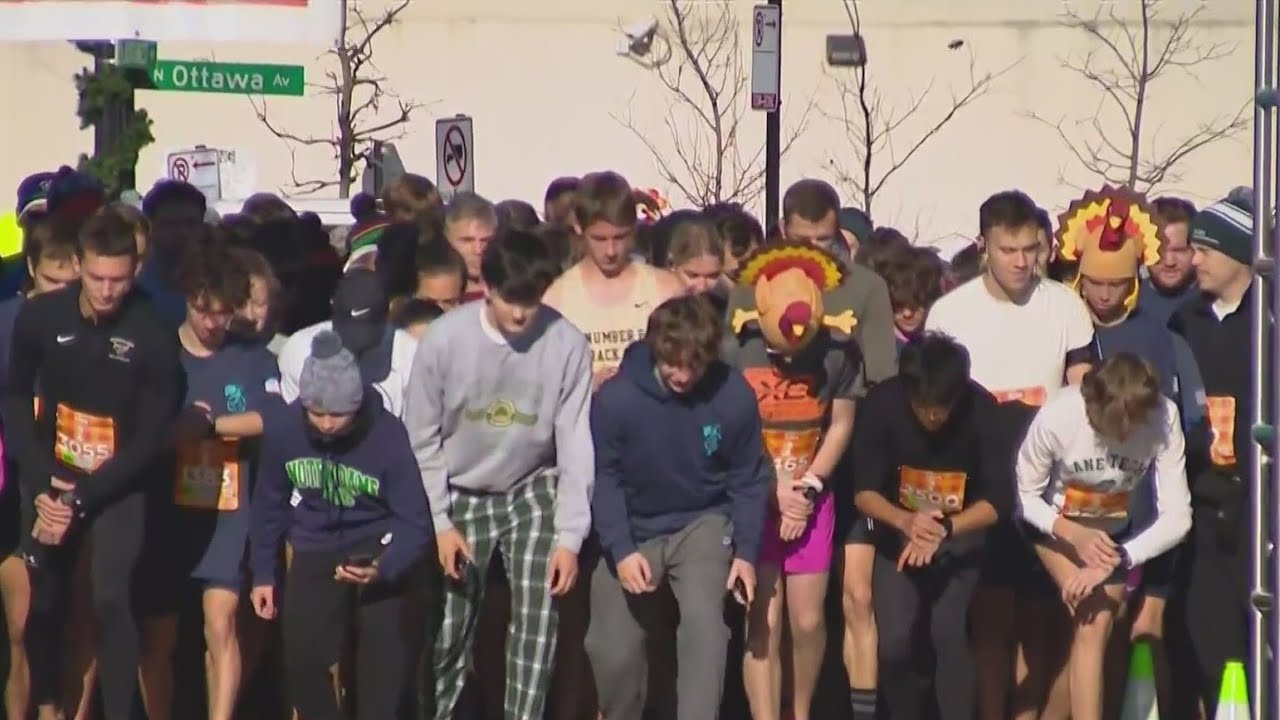 Racers kick off Thanksgiving with Turkey Trots in 2 Chicago neighborhoods