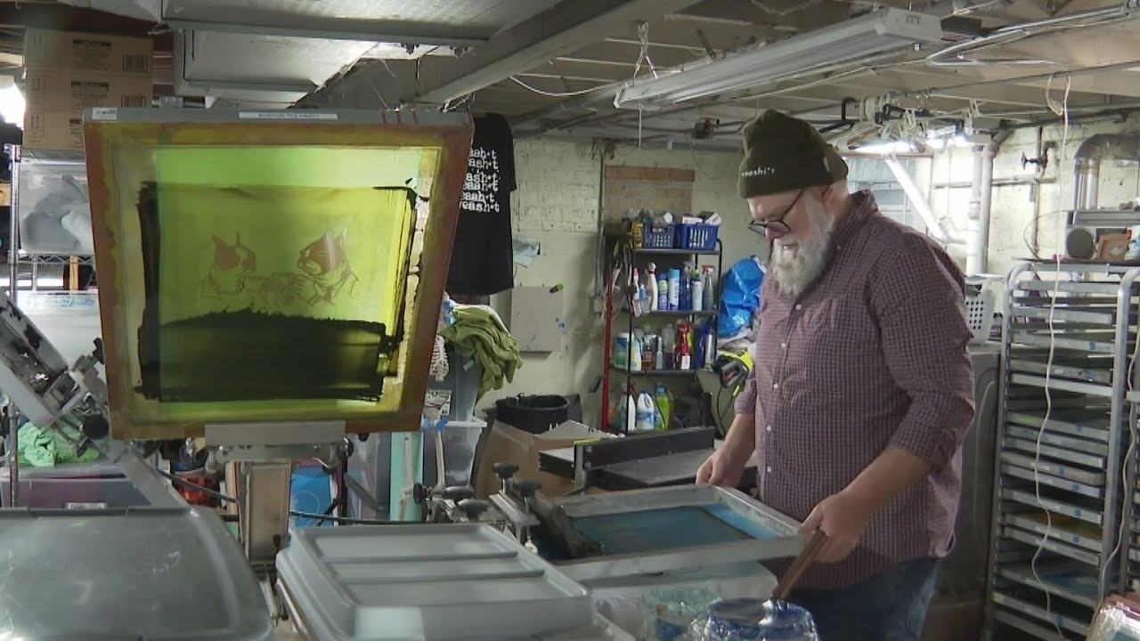 'Give a Shi*t' offers tees to help Streetwise and the unhoused