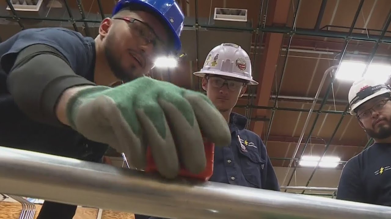 A visit to a school that trains for a bright future in clean energy