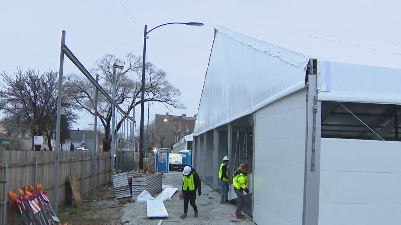 Site for Chicago migrant tent camp deemed safe after review