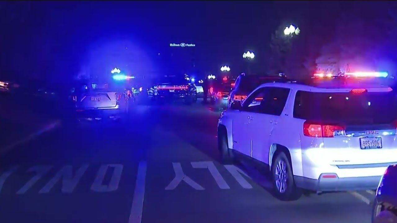 Person shot in suburban Chicago hotel