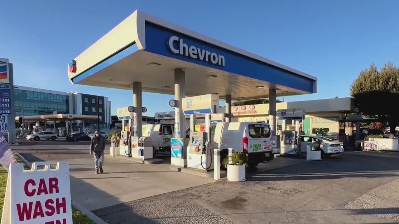 2 winning Mega Millions tickets sold at California gas station