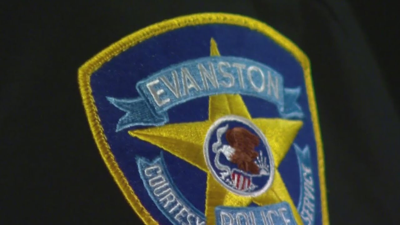 Pizza delivery drivers robbed at gunpoint in Evanston