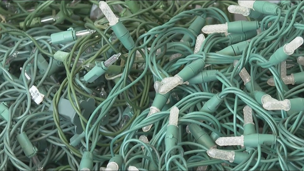 Dead holiday lights? Chicago nonprofit has a new home for them
