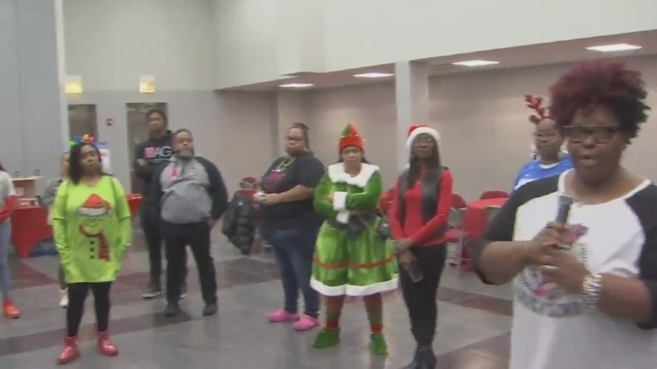 I Am A Gentleman foundation hosts Christmas giveaway