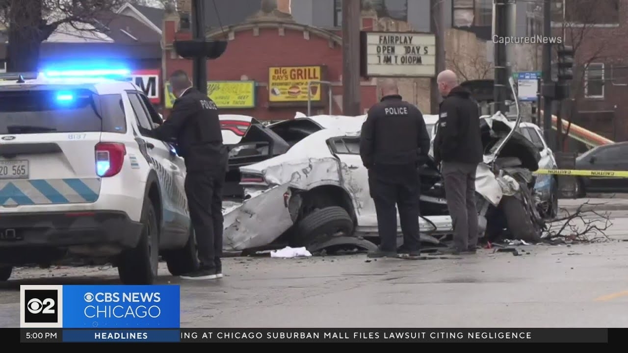 Chicago police investigate bad car crash on southwest side