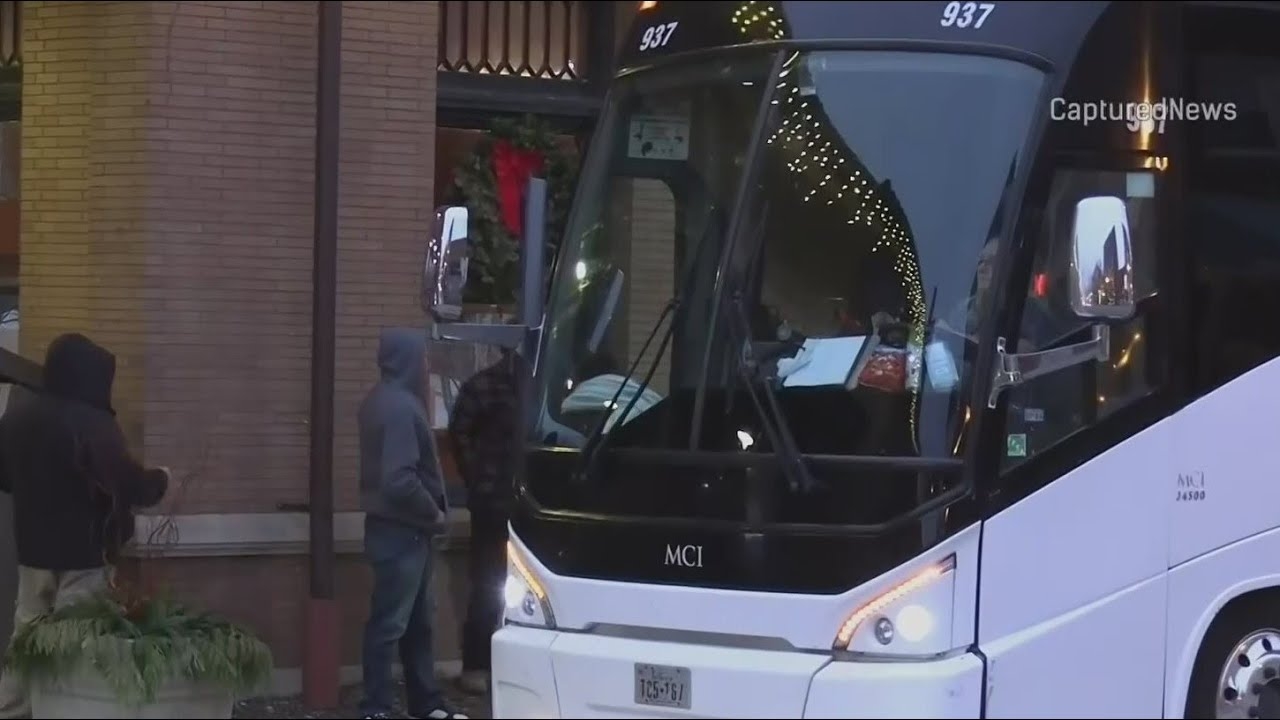 Chicago suburb of Hinsdale passes ordinance restricting migrant buses