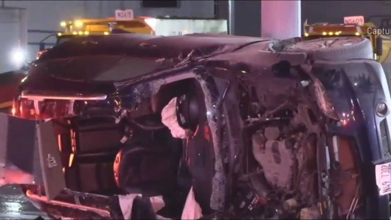 6 hurt in Chicago rollover crash