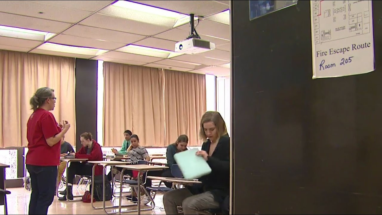 Principals take issue with push to remove officers from CPS schools
