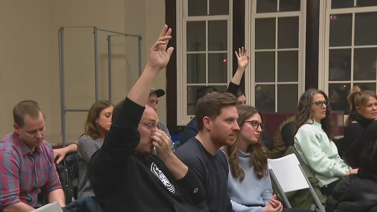 Chicago West Loop residents concerned about safety with homeless encampment
