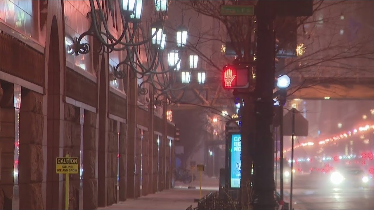 Extreme cold prompts Chicago to open additional warming centers for residents and migrants