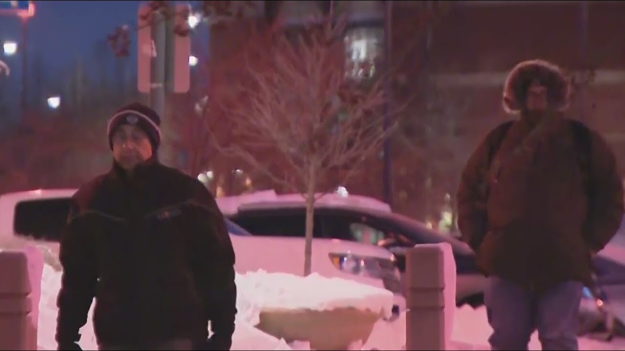 Some Chicagoans have trouble heating homes during dangerous cold