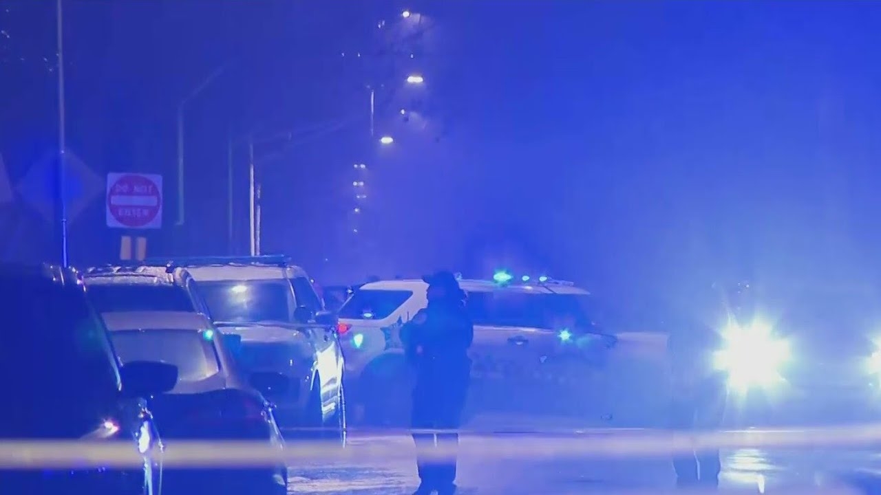 2-year-old boy shot on Chicago's Far South Side