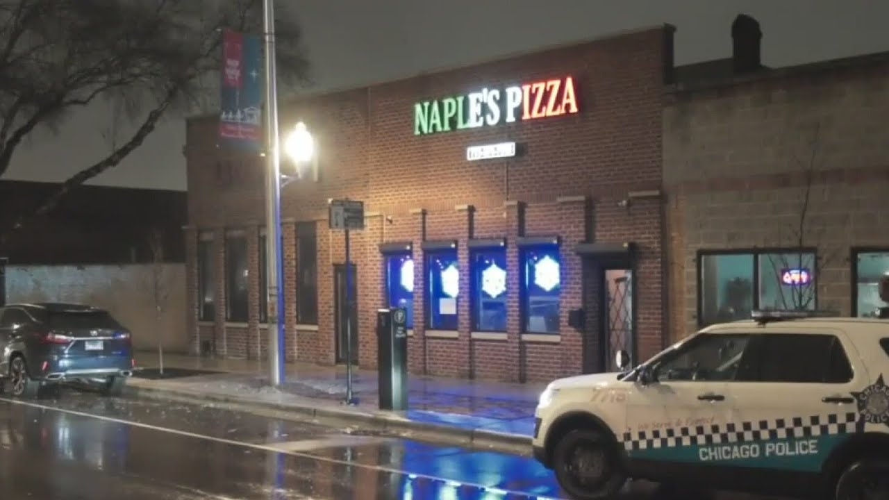 Shot fired during armed robbery of Back of the Yards pizzeria