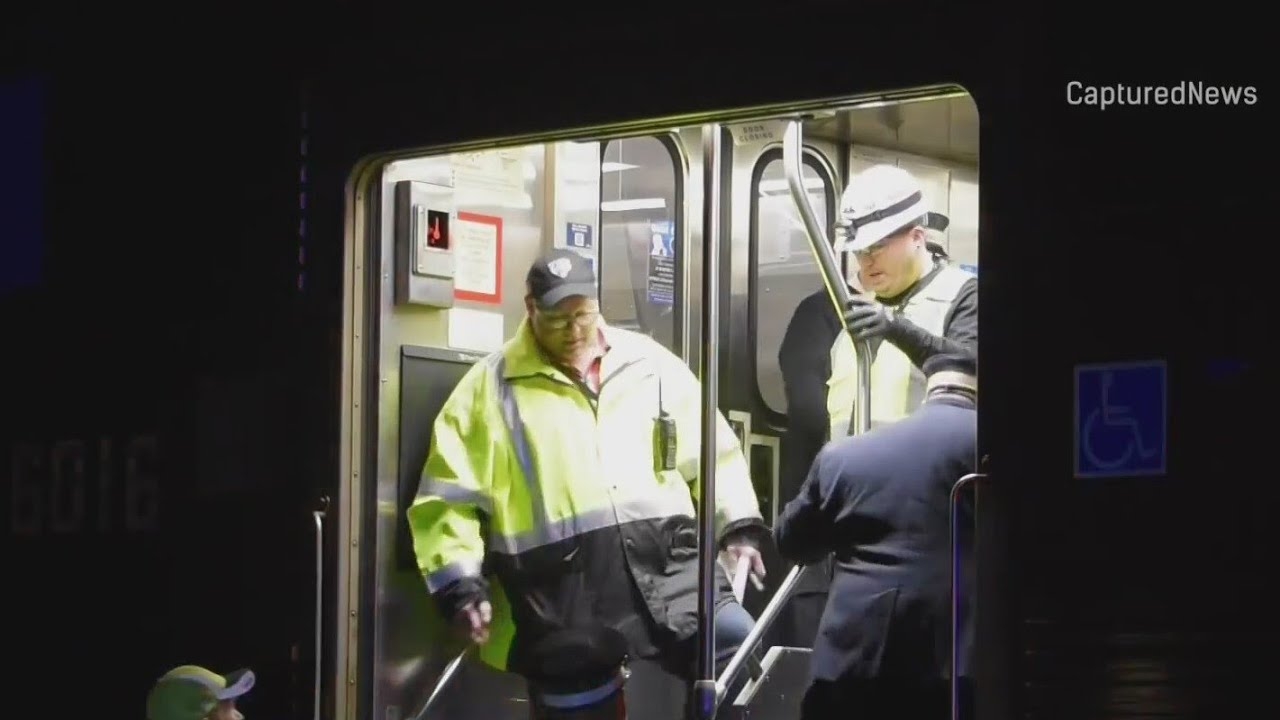 Car hit by Metra train in north Chicago suburbs