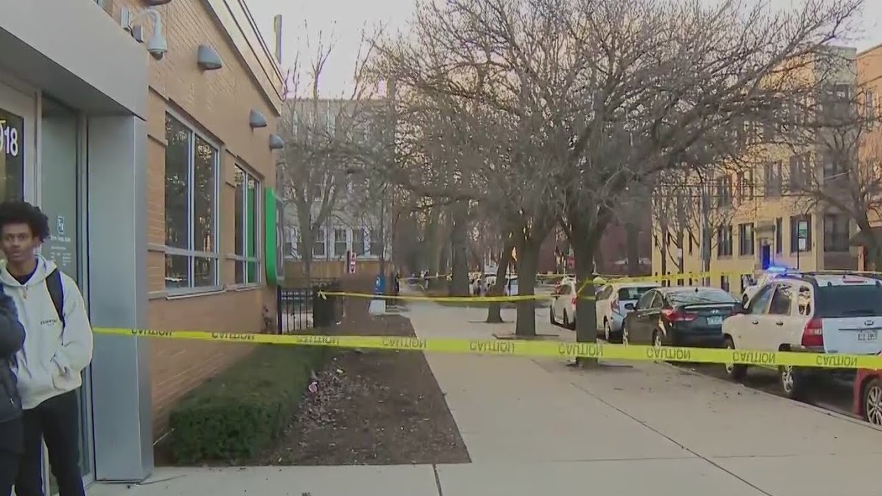 3 people shot on Chicago's North Side