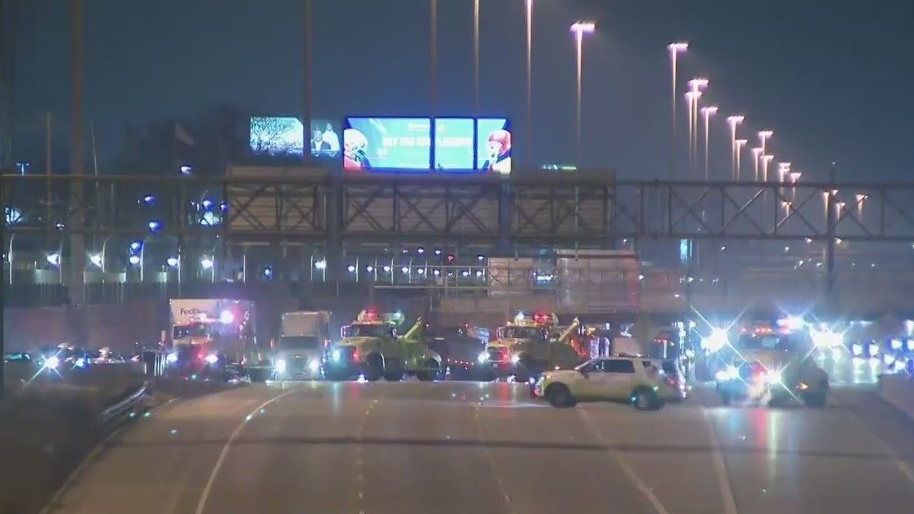 Driver killed following crash on Dan Ryan Expressway