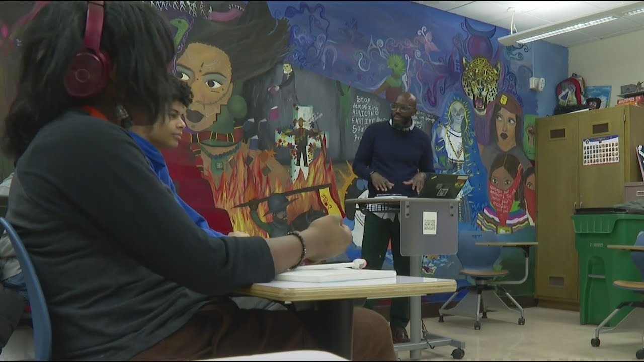 Suburban Chicago school among first to teach AP African American Studies class