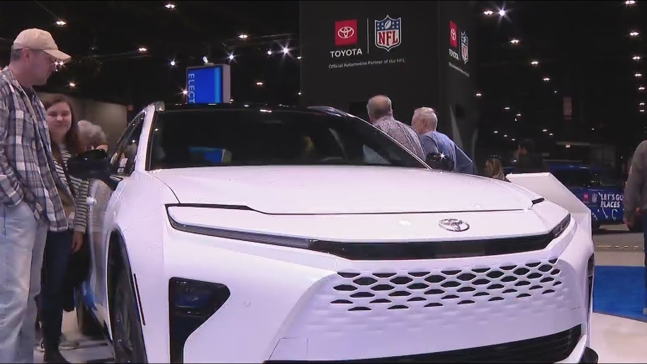 Chicago Auto Show kicks off