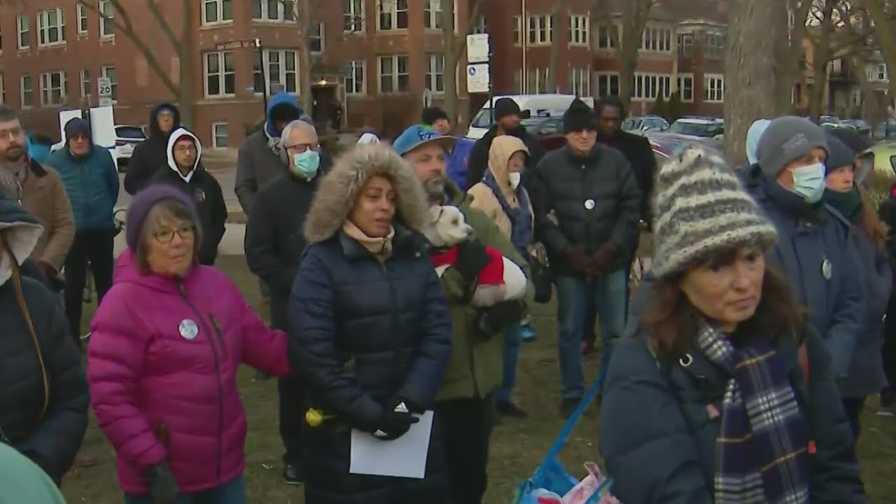 Vigil held for student shot dead close to North Side Chicago high school