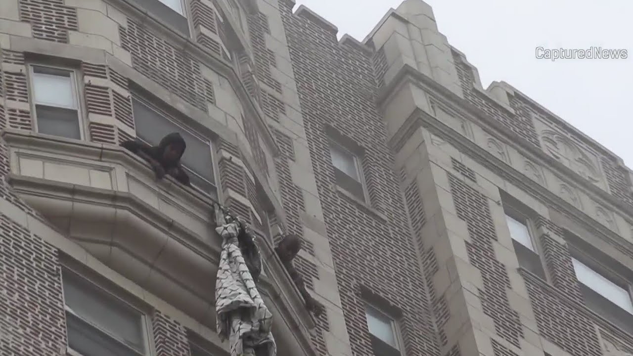 7 hospitalized after fire breaks out in South Shore Chicago high-rise