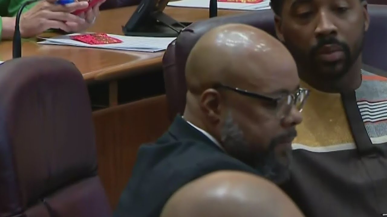 Chicago alderman accuses colleague of assaulting him