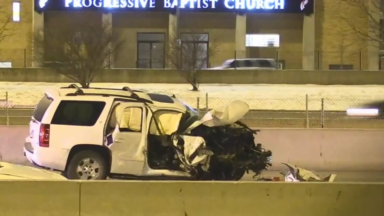 1 killed in crash involving IDOT truck on Dan Ryan Expressway