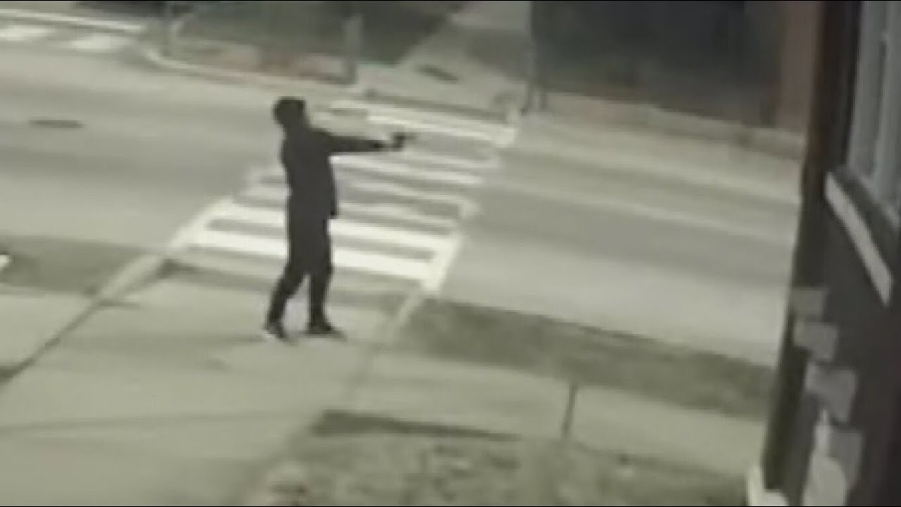 Video shows West Side Chicago shooting that injured teen, two police officers