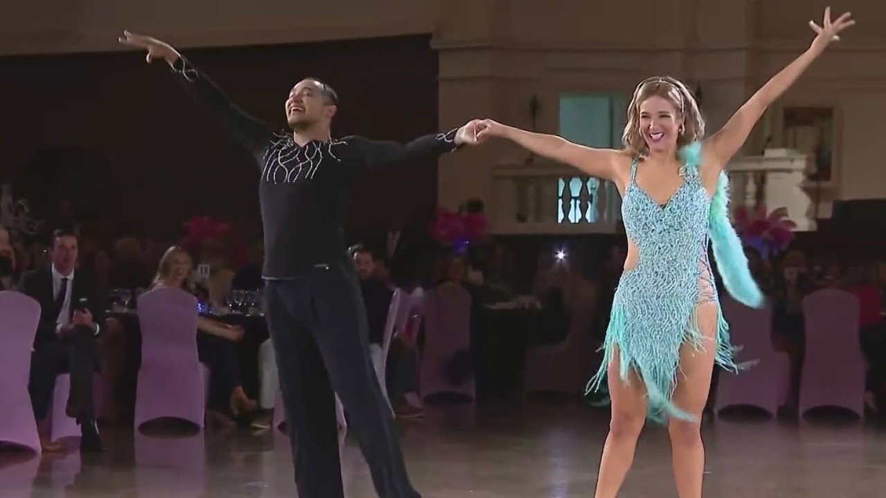 Jackie Kostek wows the crowd in "Dancing with Chicago Celebrities"