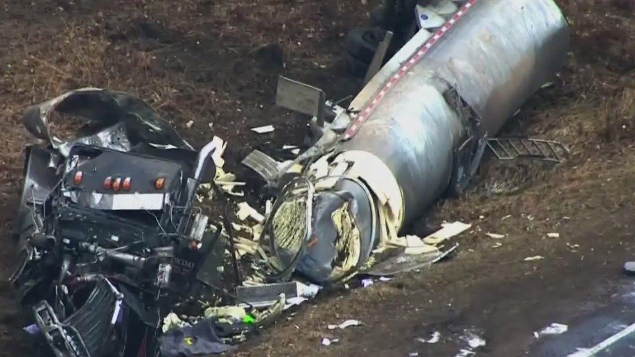 9 people dead in Wisconsin crash Certified BOOTLEG