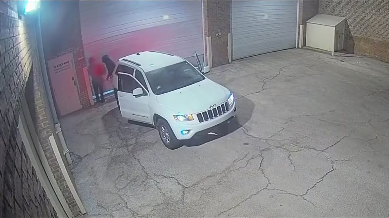 Contracting businesses burglarized, robbed around many parts of Chicago