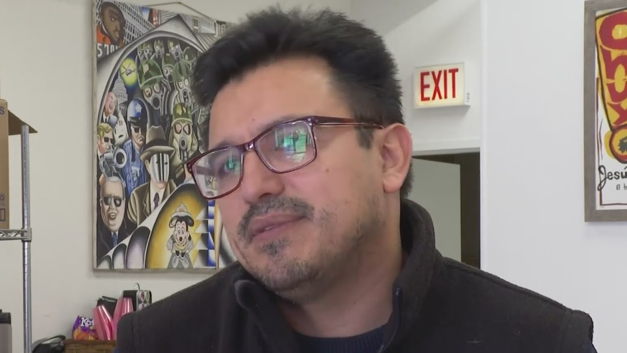 Push on for Chicago alderman's removal after he spoke at event where flag was burned