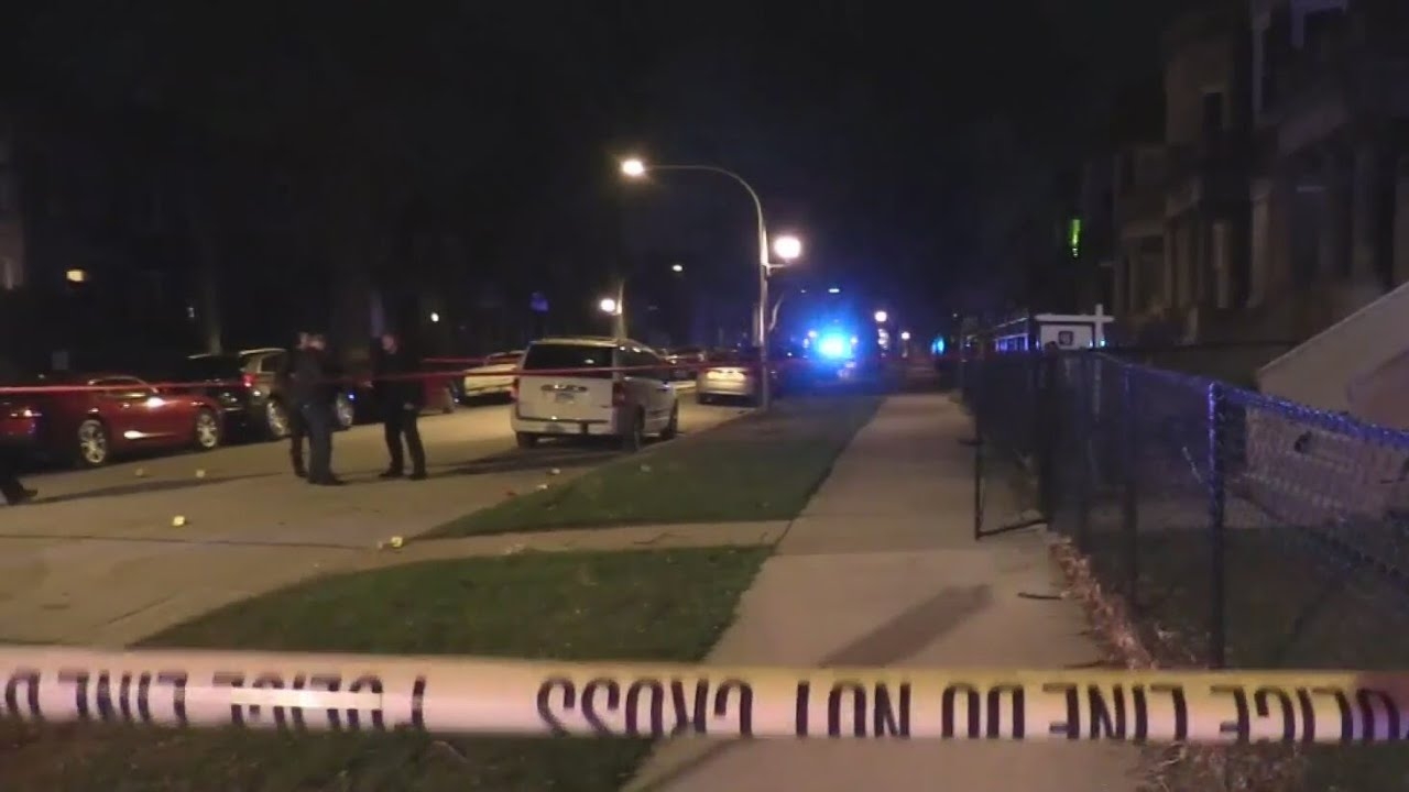 Man dies after being found unresponsive with head injuries in Englewood