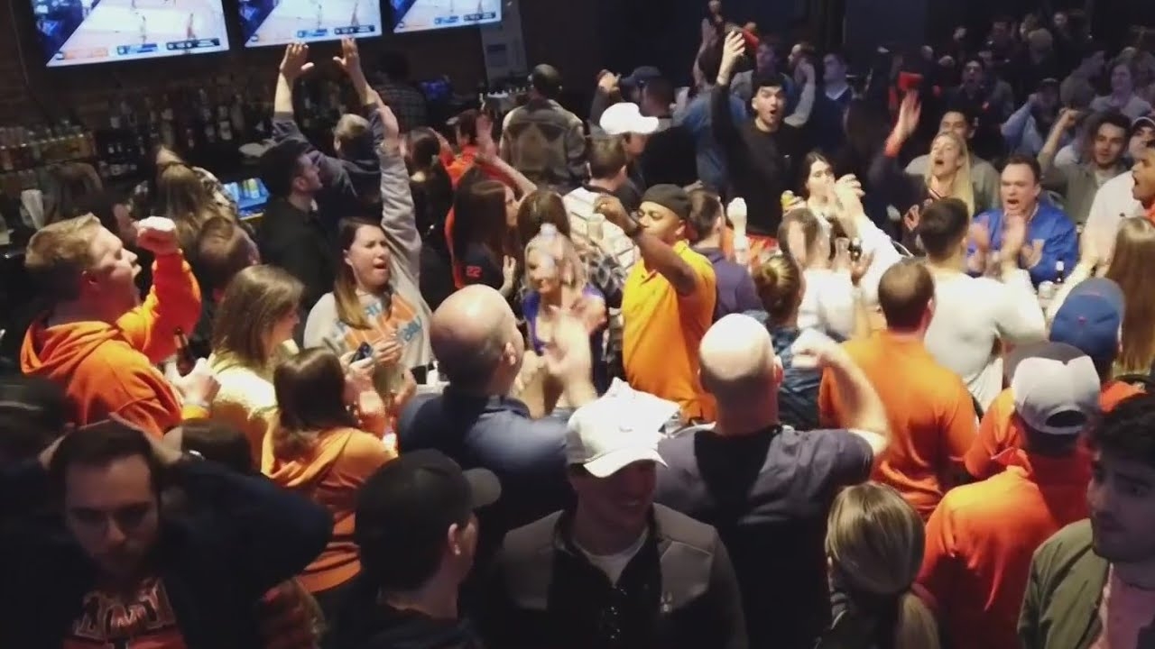 Illini fans hopeful for next year after loss to UConn in Elite 8