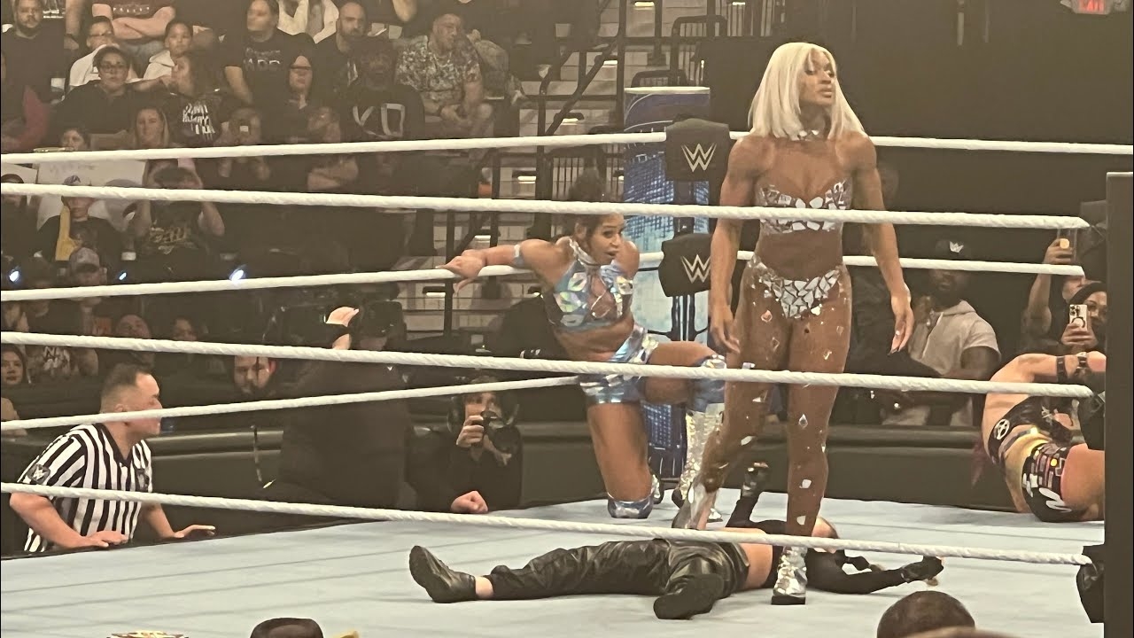 WWE SMACKDOWN (03/29/2024)JADE CARGILL DEBUTS (Review Live From Mohegan Sun)