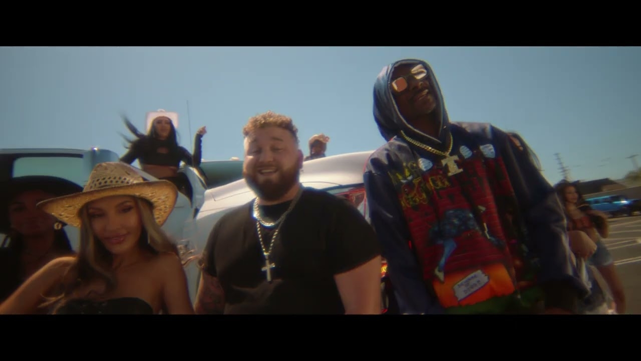 Justin Champagne - If She Ain't Country Remix ft. Snoop Dogg (Official Music Video)
