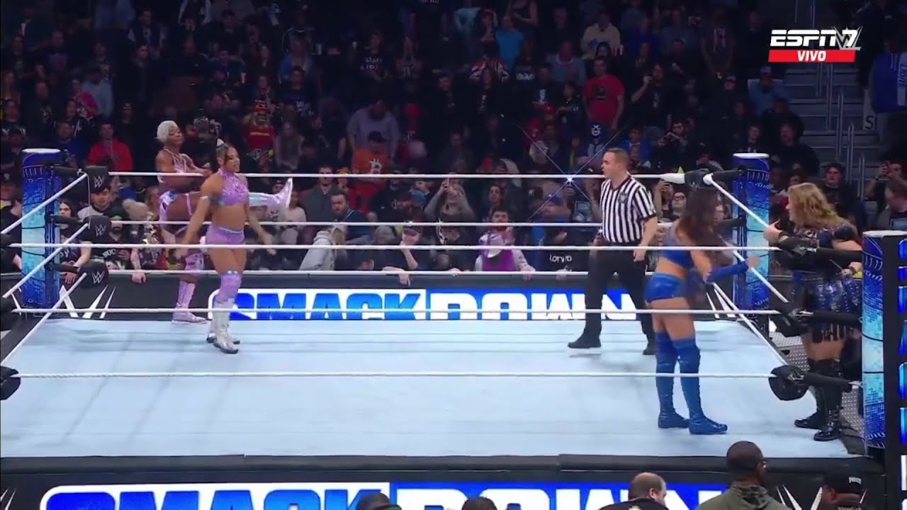 Jade Cargill & Bianca Belair Vs Chelsea Green & Piper Niven - WWE Smackdown 12/04/2024 (En Espaol)