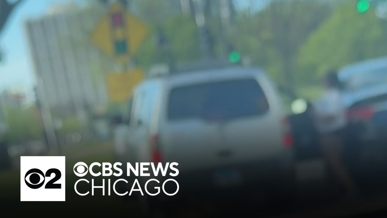 Witness records road rage on Chicago's DuSable Lake Shore Drive that led to shooting