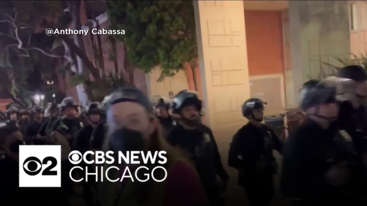 Police and pro-palestinian protesters clash again at college campuses across the U.S.