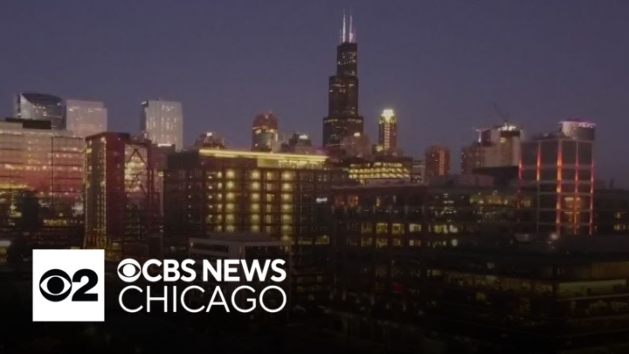 Chicago officials: Turn lights out to protect migratory birds