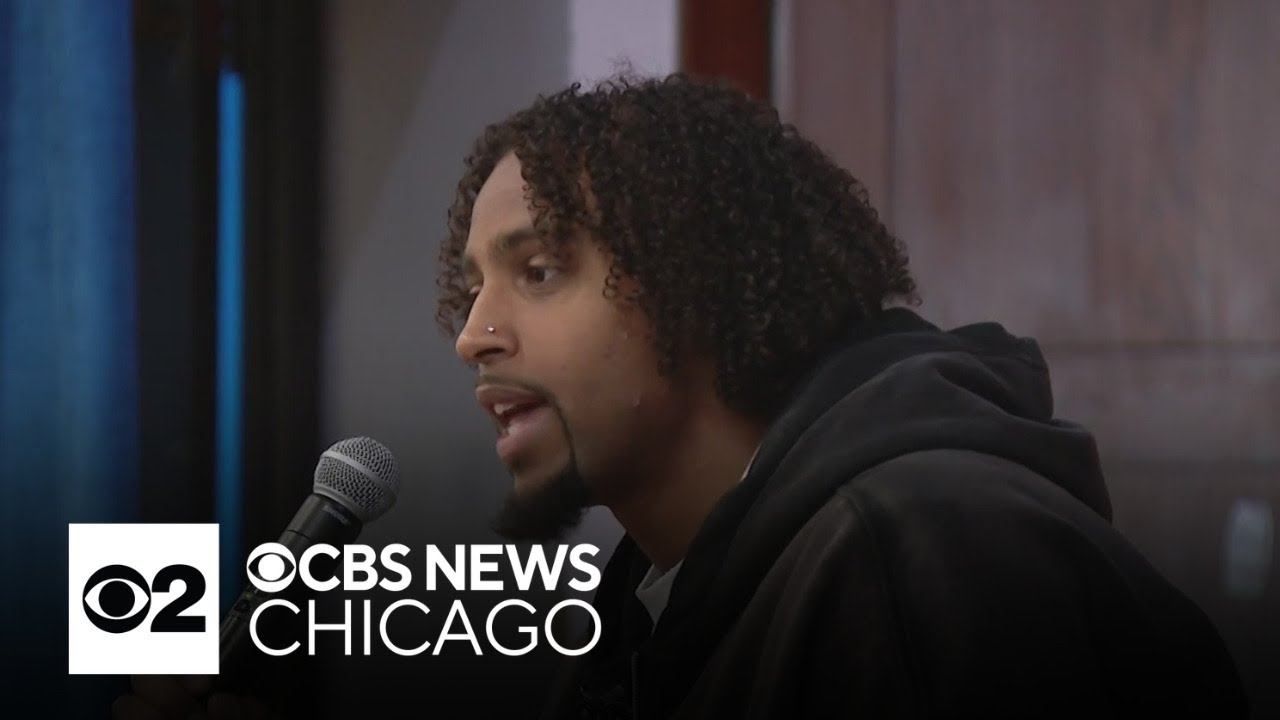 Chicago Bears CB Kyler Gordon makes a special visit to South Side students