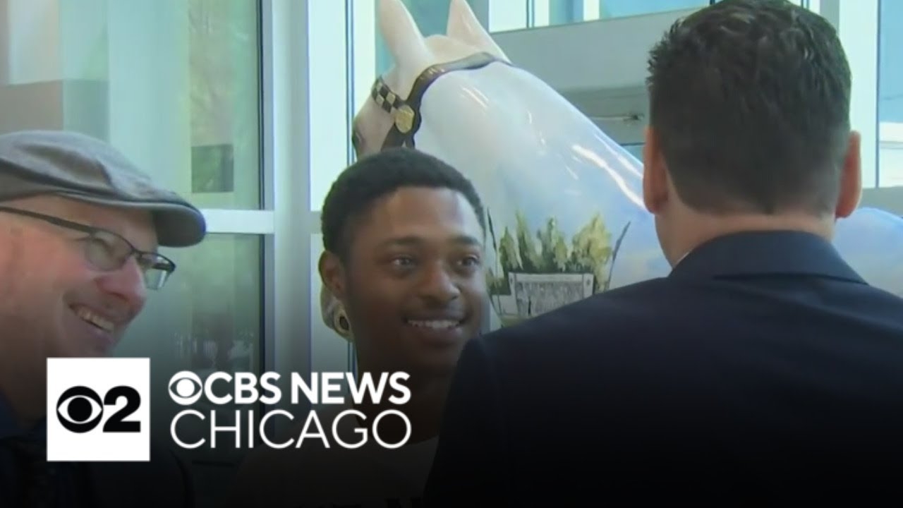 Chicago Police detectives honored for special bond for boy who survived shooting