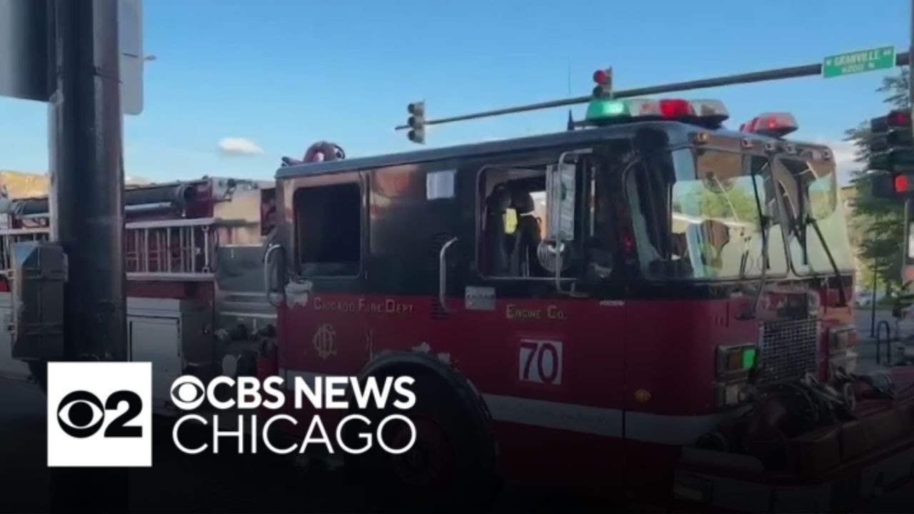 Car slams into restaurant on Chicago's North Side