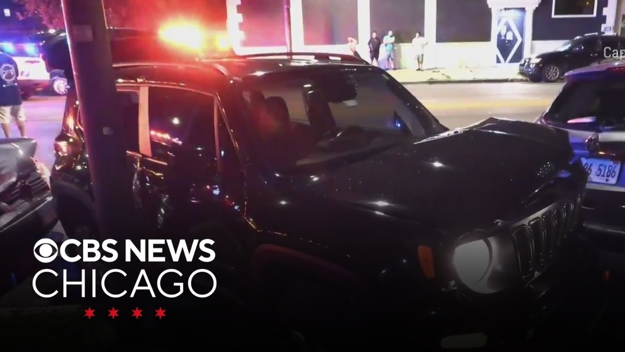 Multiple cars damaged in Irving Park crash