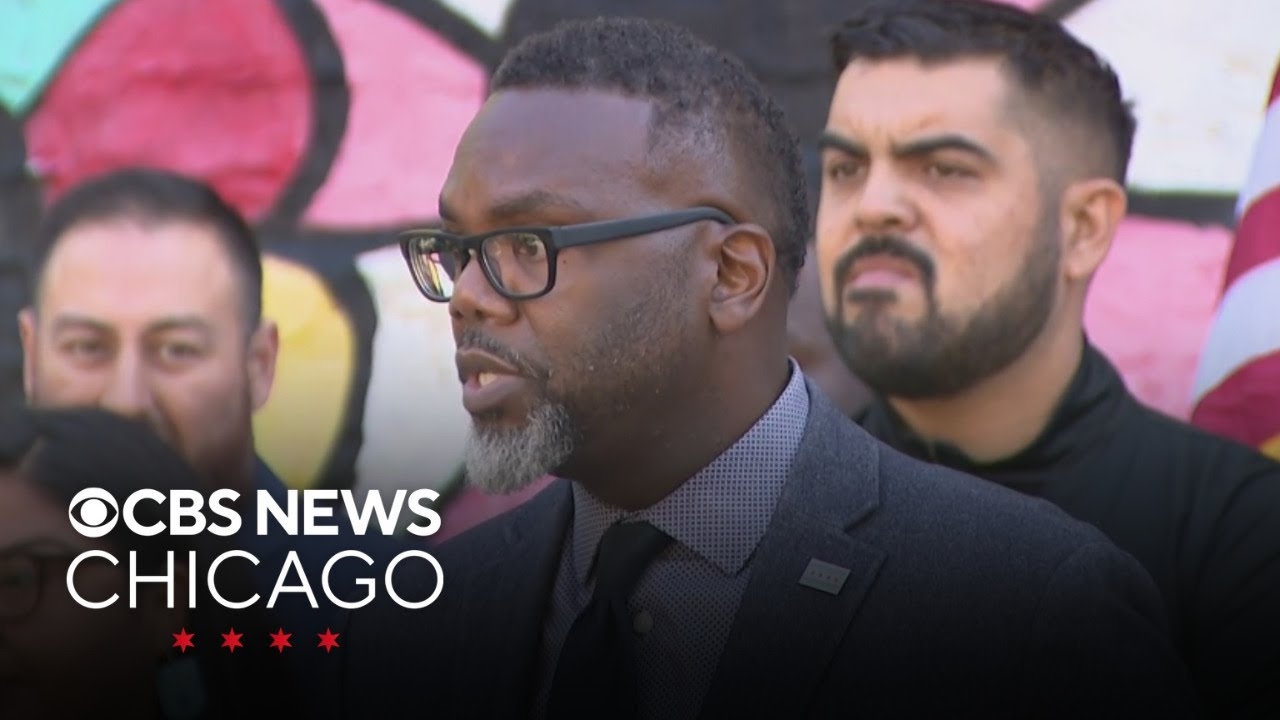 Chicago Mayor Brandon Johnson asked about safety on CTA in wake of shooting